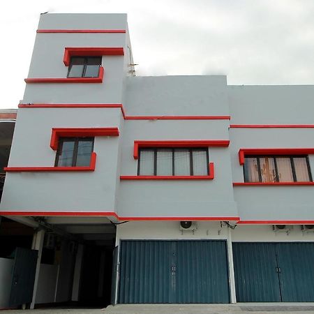 Super Oyo 1678 Jati Exclusive Homestay Bengkulu Exterior foto